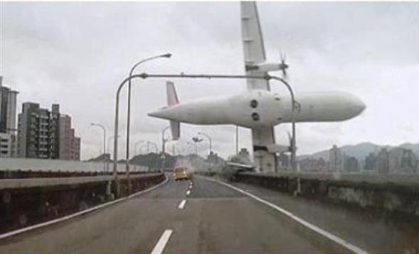 Αποτέλεσμα εικόνας για αεροπορικο δυστυχημα