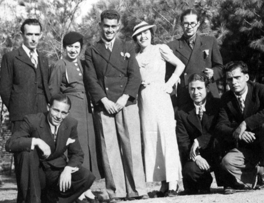Ο Γιάννης Σκιαδάς με κάδρο το… ωραίο φύλο και τους αθλητικογράφους του Μεσοπολέμου