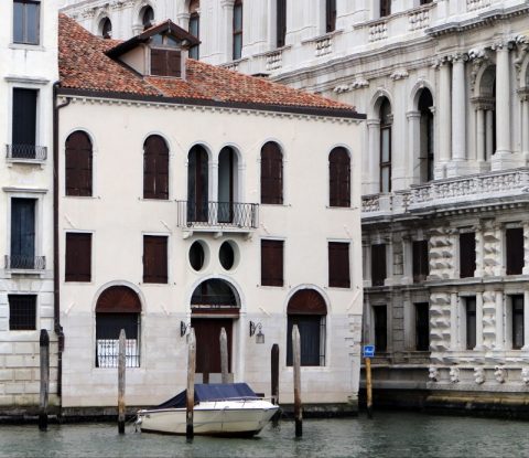 Johnny Depp's 17th Century Palazzo Donΰ Sangiantoffetti in Venice, bought in 2011, is back on sale via Knight Frank Real estate agency.Pictured: Johnny Depp's 17th century Palazzo Dona SangiantoffettiRef: SPL1118037  050915  Picture by: