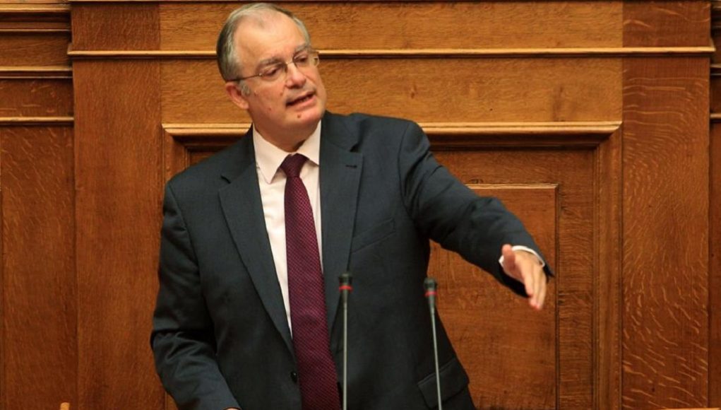 Να ψηφίσει «ναι» για την προανακριτική επιτροπή, κάλεσε το ΣΥΡΙΖΑ ο Τασούλας